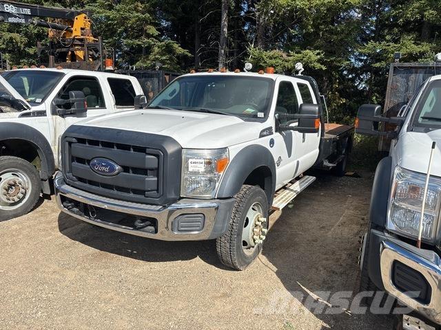 Ford F550 플랫베드/드롭사이드 트럭