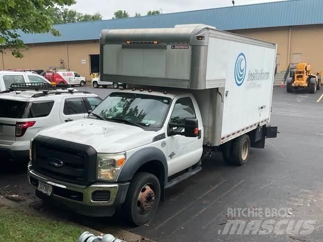 Ford F550 탑차 트럭
