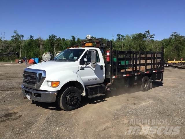 Ford F650 플랫베드/드롭사이드 트럭