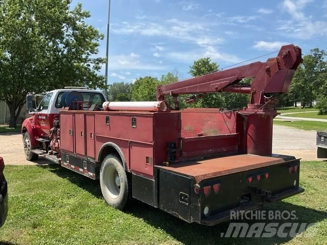 Ford F750 시립/다목적 차량