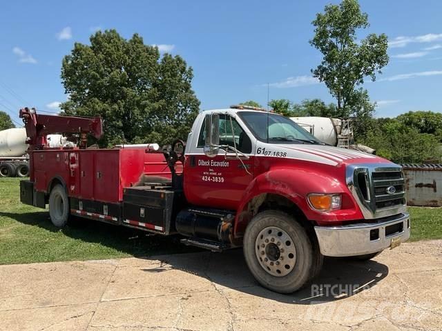 Ford F750 시립/다목적 차량