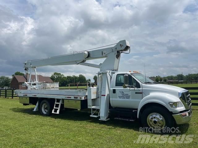 Ford F750 플랫베드/드롭사이드 트럭