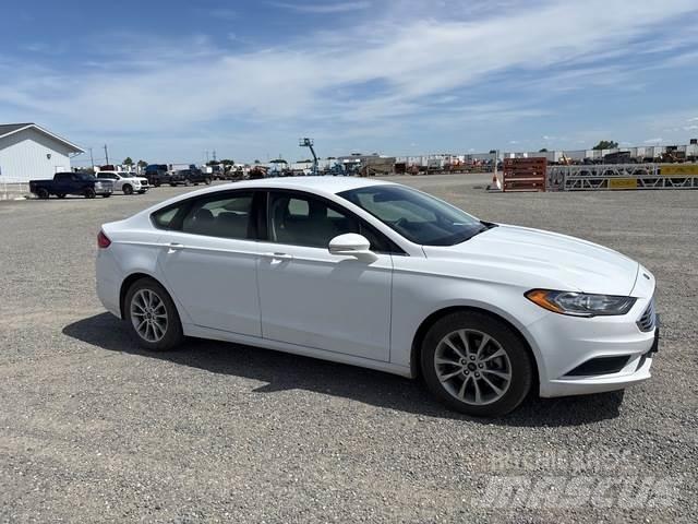 Ford Fusion SE 자동차