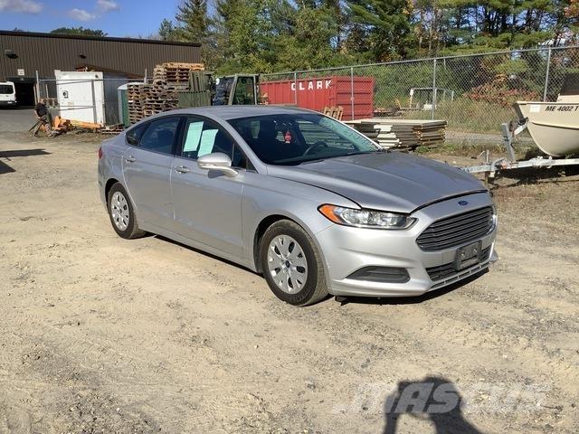 Ford Fusion SE 자동차