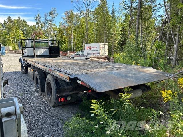 Ford L8000 회수 차량