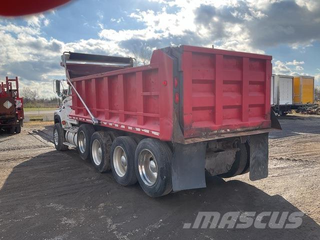 Ford L900 덤프 트럭