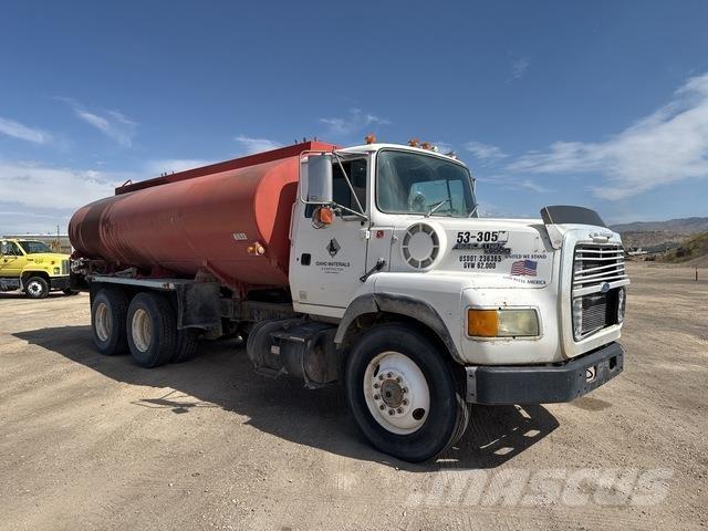 Ford L9000 급수차