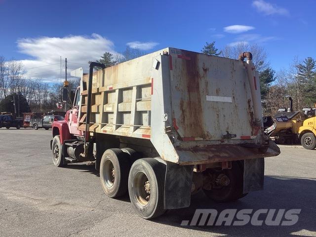 Ford L9000 급수차