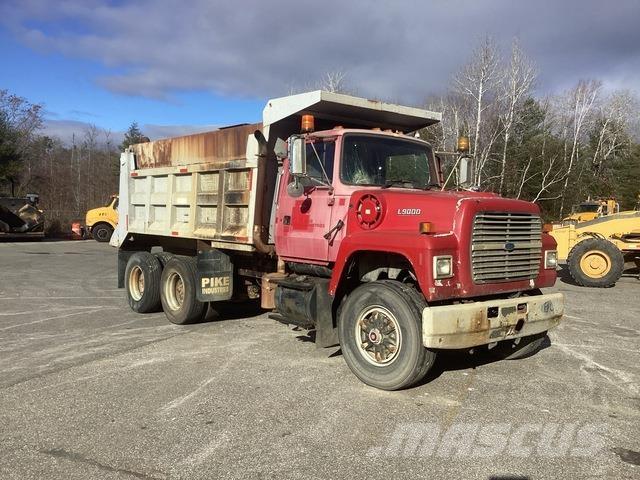 Ford L9000 급수차