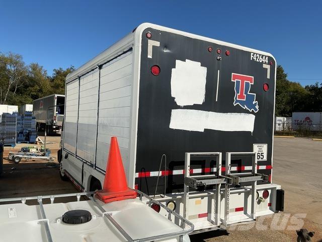 Ford LCF 음료 배달 트럭