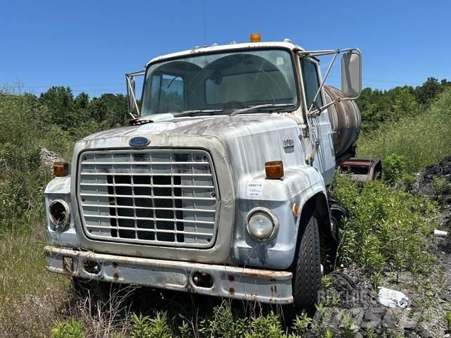 Ford LN7000 급수차