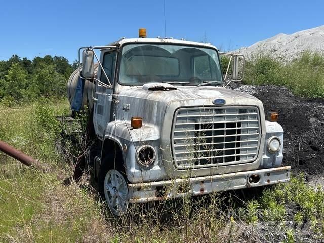 Ford LN7000 급수차