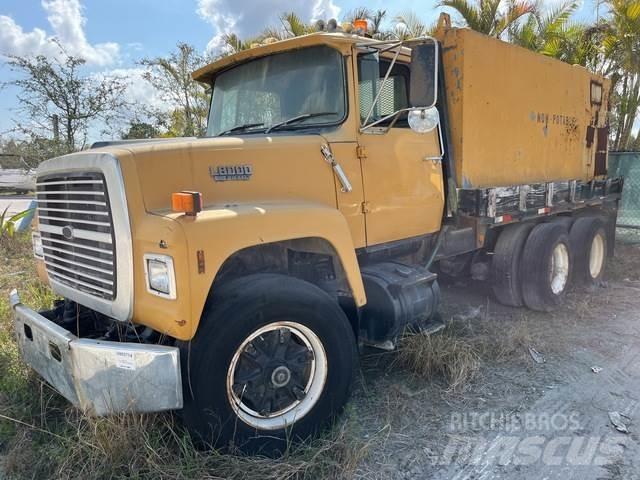 Ford LT8000 급수차