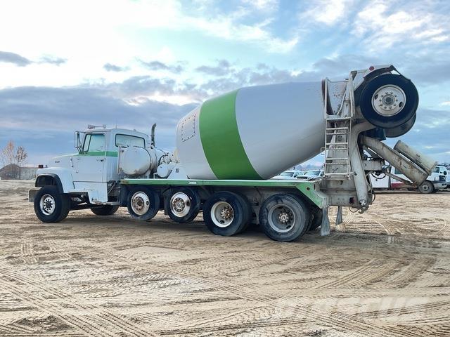 Ford LT9000 기타 트럭