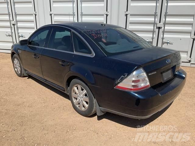 Ford Taurus SE 자동차