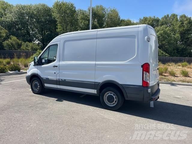 Ford Transit 패널 화물차