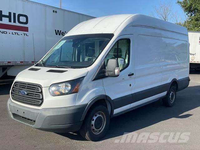 Ford Transit 탑차 트럭