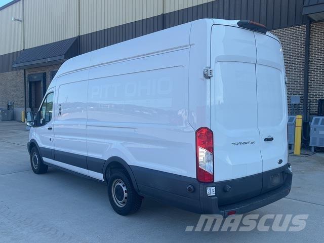 Ford Transit 탑차 트럭