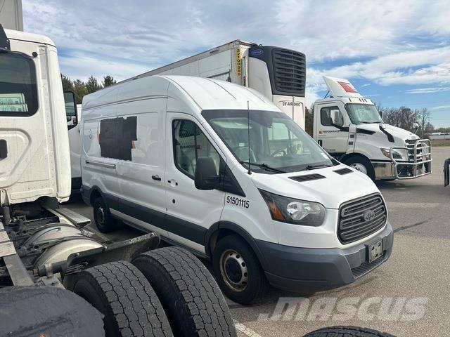 Ford Transit 패널 화물차