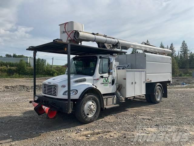 Freightliner  트럭 탑재 고소작업대