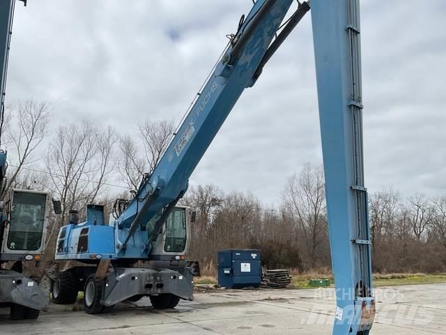 Fuchs MHL360 폐기물/산업 처리기