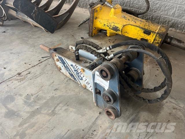 Furukawa FX45A 브레이커