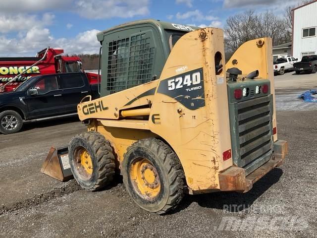 Gehl 5240E  스키드로더