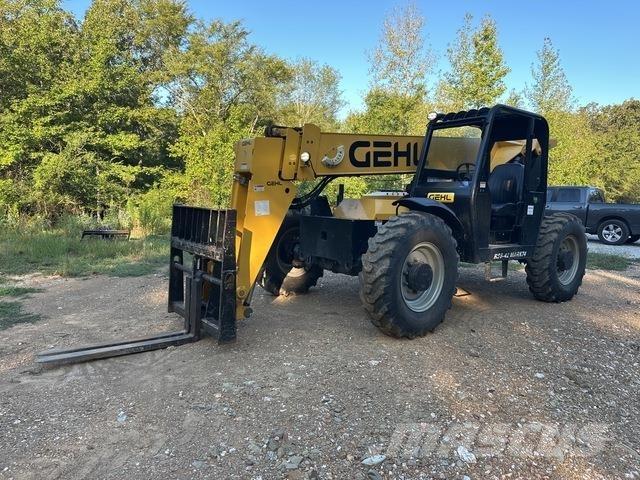 Gehl RS8-42 텔러 핸들러
