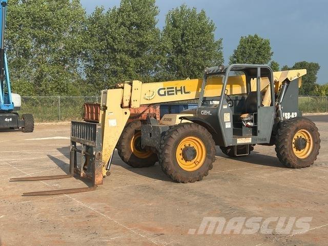 Gehl RS8-42 텔러 핸들러