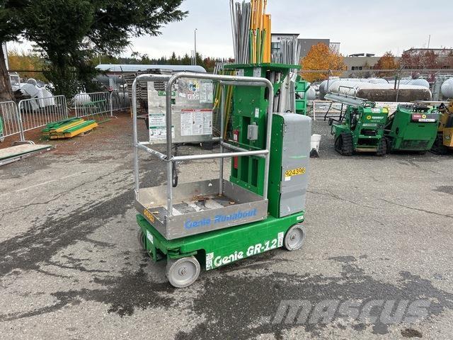 Genie GR-12 인원/화물 앨리베이터