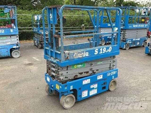Genie GS-1930 가위형 리프트