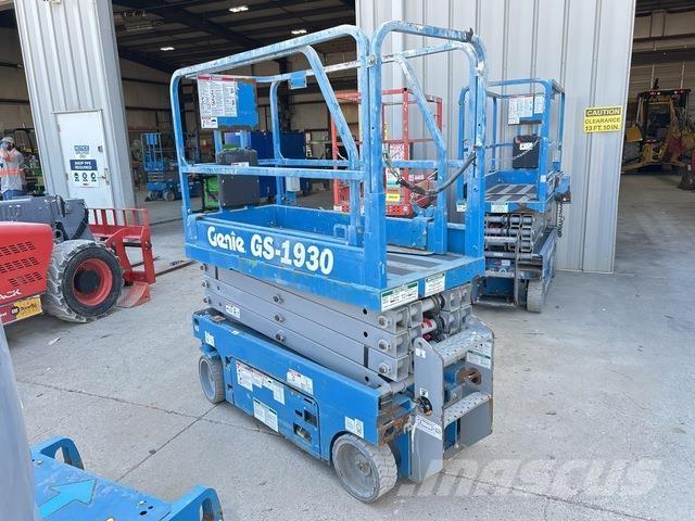 Genie GS-1930 가위형 리프트