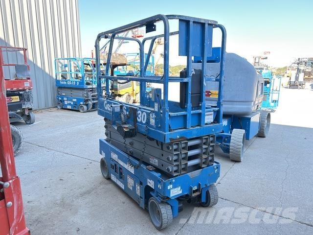 Genie GS-1930 가위형 리프트