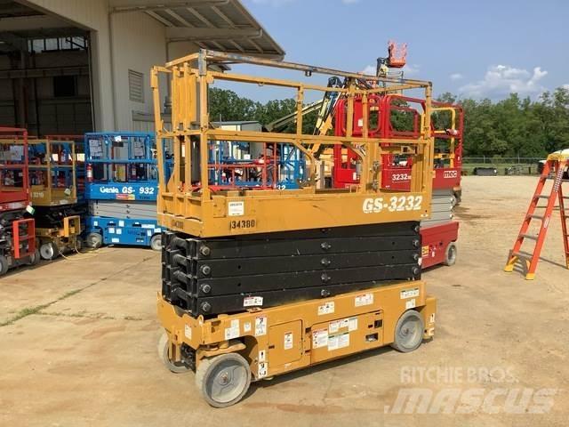 Genie GS-3232 가위형 리프트