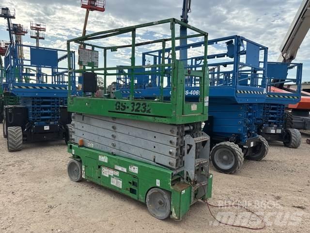 Genie GS-3232 가위형 리프트