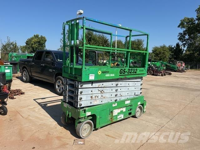 Genie GS-3232 가위형 리프트