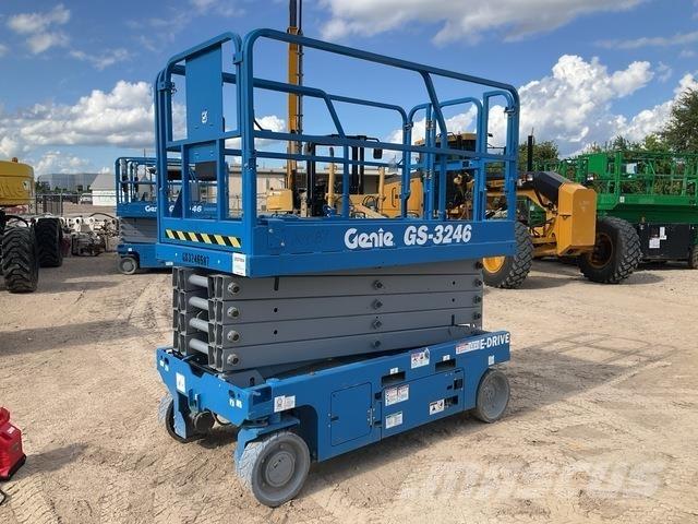 Genie GS-3246 가위형 리프트