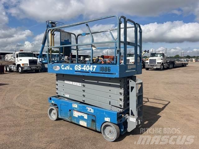 Genie GS-4047 가위형 리프트