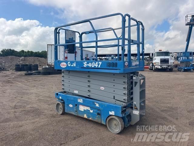 Genie GS-4047 가위형 리프트