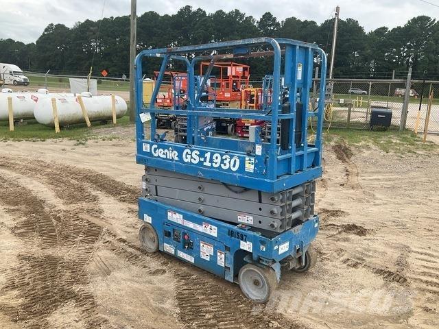 Genie GS1930 가위형 리프트