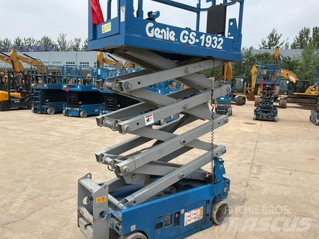 Genie GS1932 가위형 리프트