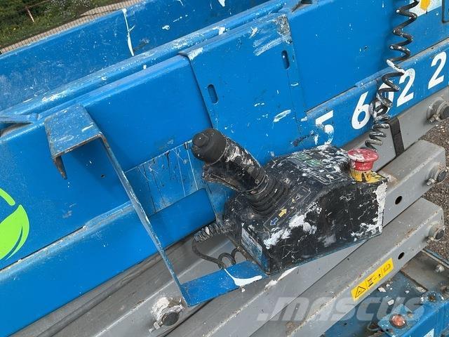 Genie GS1932 가위형 리프트