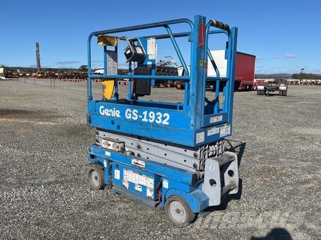 Genie GS1932 가위형 리프트
