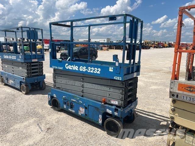 Genie GS3232 가위형 리프트