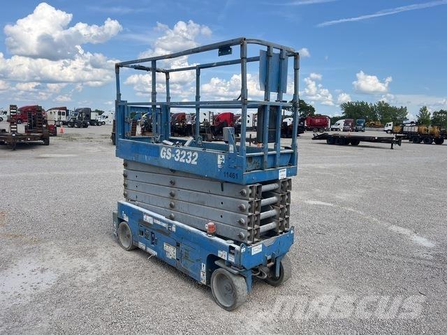 Genie GS3232 가위형 리프트