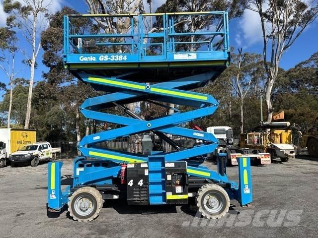 Genie GS3384 가위형 리프트