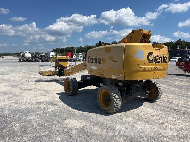 Genie S-40XC 견인식 전동이동 리프트