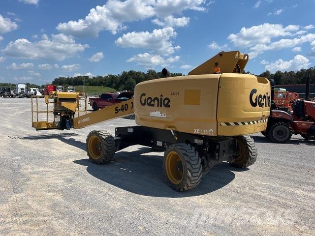 Genie S-40XC 견인식 전동이동 리프트
