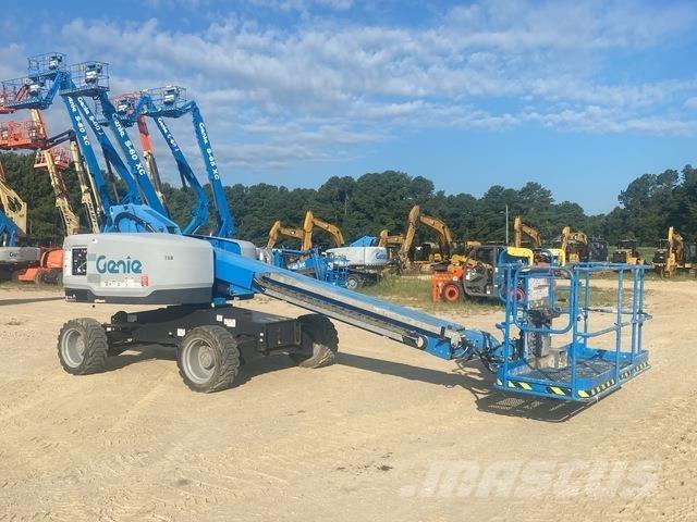 Genie S-40XC 견인식 전동이동 리프트