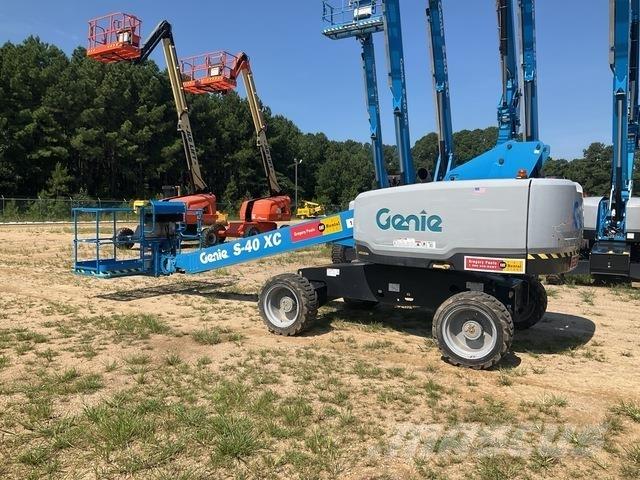 Genie S-40XC 견인식 전동이동 리프트